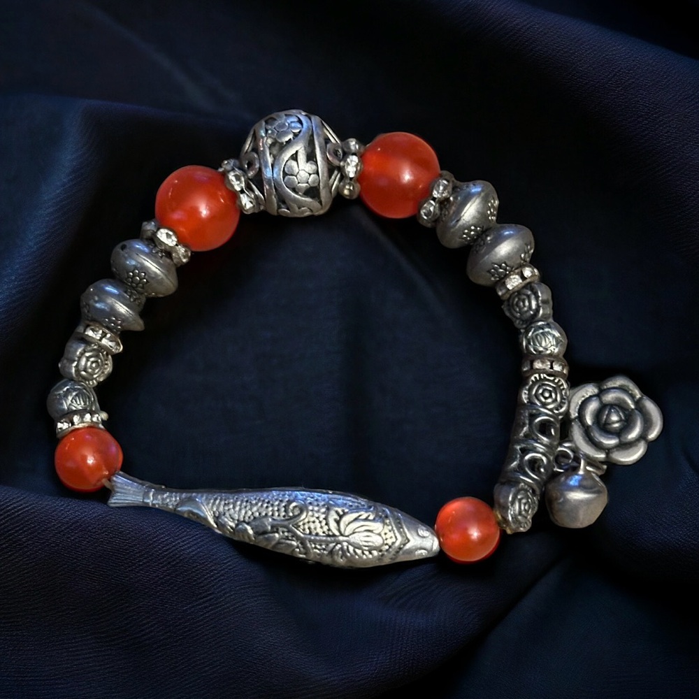 Vintage Koi fish stretch bead bracelet